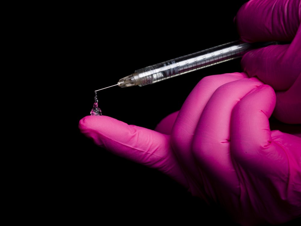 Injectable filler syringe