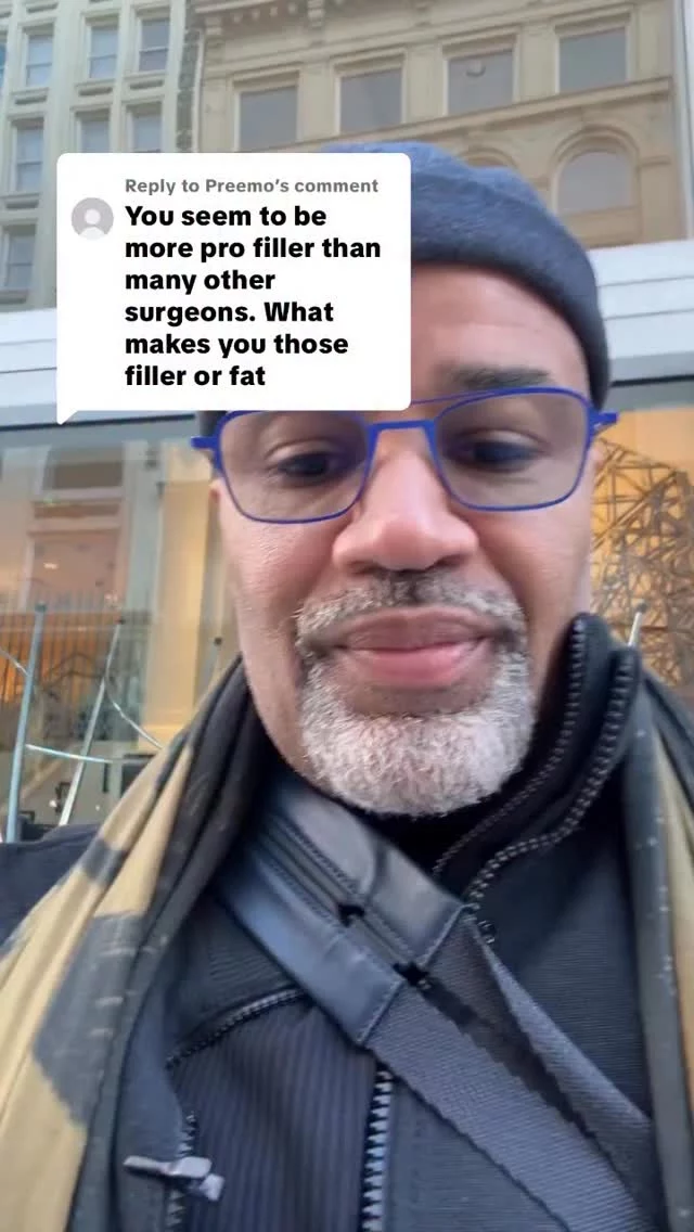 3 Reasons why Dr. Mabrie @mabriefacialinstitute prefers fillers over fat for treating dark circles under the eyes.

If you have any questions, just drop them in the comment section.

#antiaging #contour #hyaluronic hydrating wrinkle